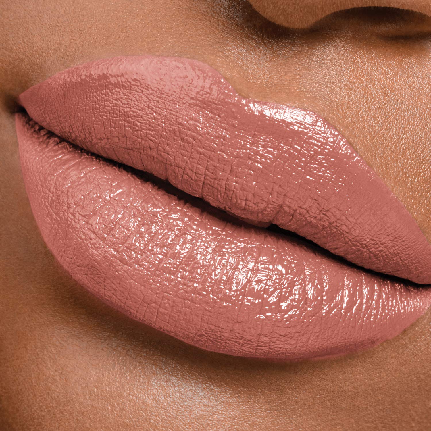 Maybelline Super Stay 24, larga duración para color estable.