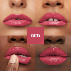 MAYBELLINE Super Stay Vinyl Ink, fórmula resistente para color que permanece sin transferirse.