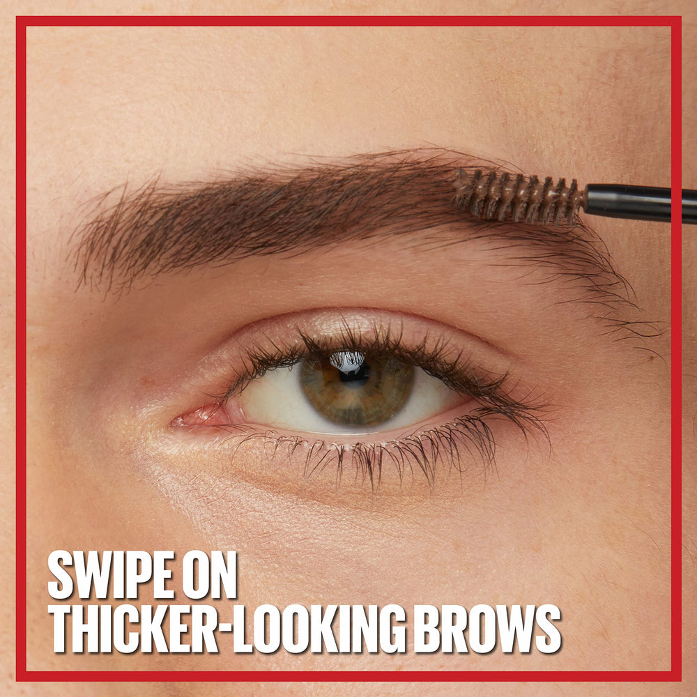 Maybelline Tattoo Studio: tono medio castano para un look equilibrado.