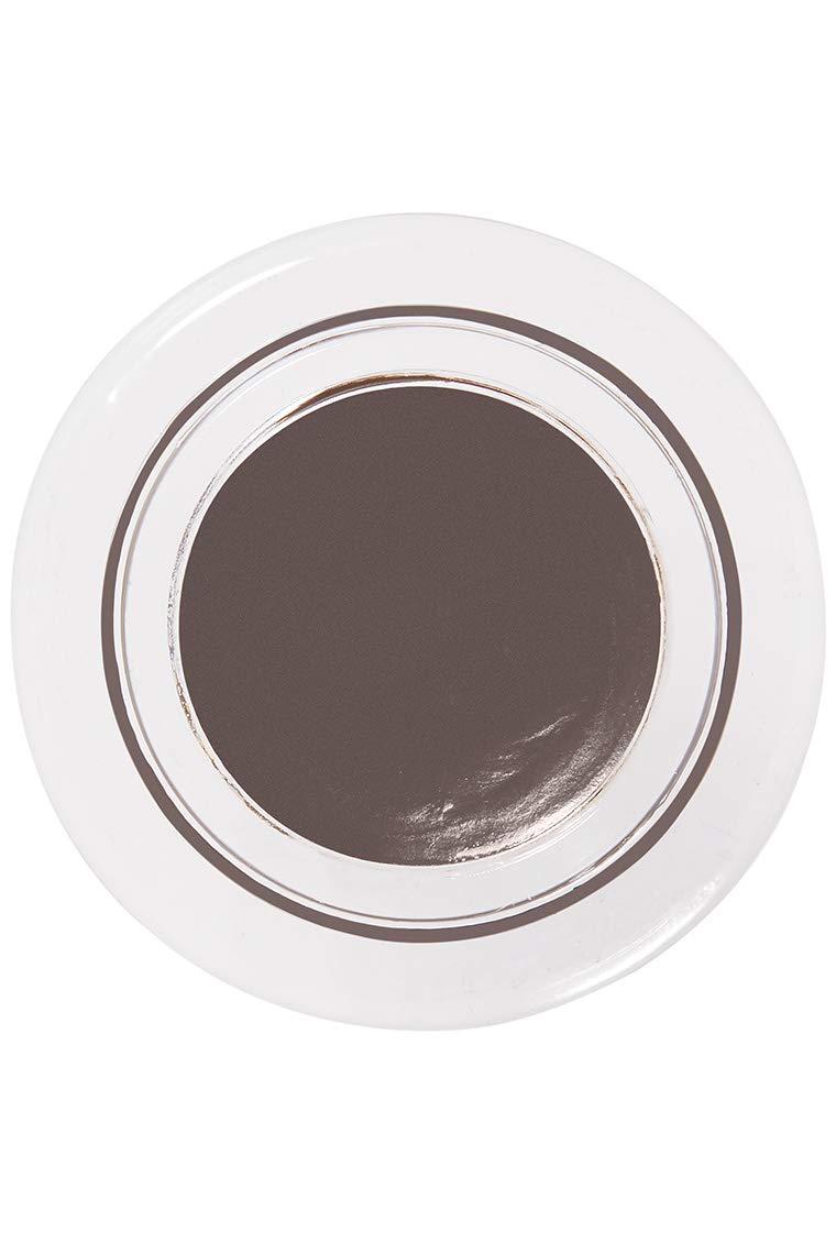 Maybelline TattooStudio dura 24 horas; color constante sin transferencias.