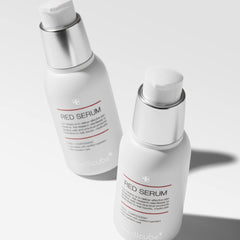 Medicube Red Serum embalaje compacto para rutina eficaz.