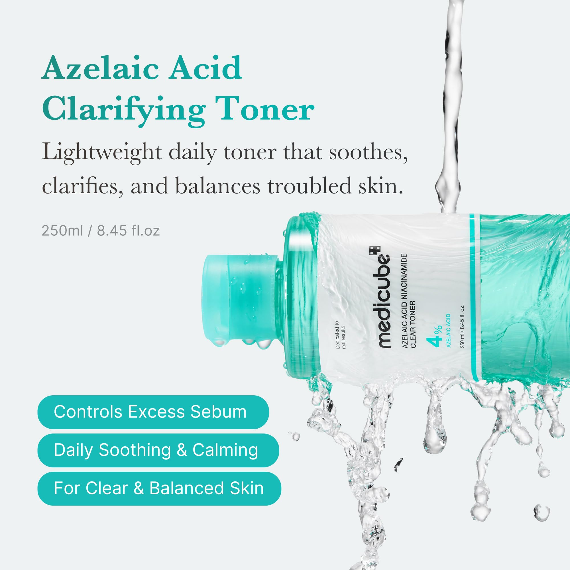 Medicube Toner, textura líquida ligera en la piel para hidratación refrescante.