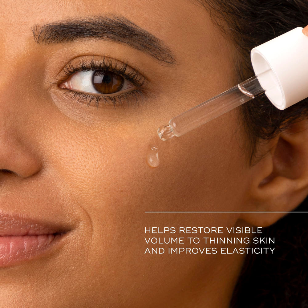 Application ritual of Medik8 Liquid Peptides smoothing skin