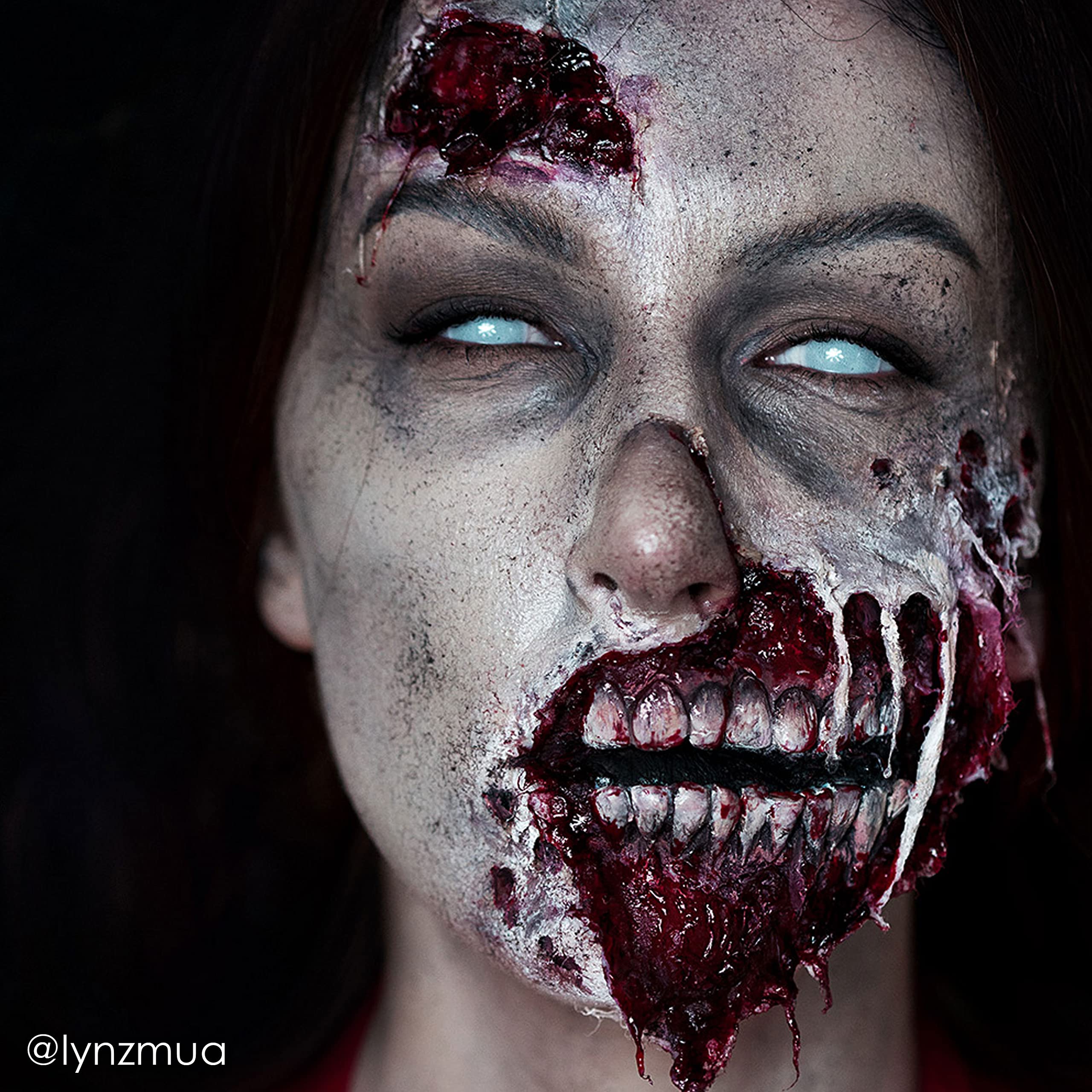 Mehron Liquid Latex, capas para crear efectos detallados en la piel.