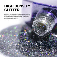 Aplicación de MelodySusie Galaliver en uñas para diseños deslumbrantes.