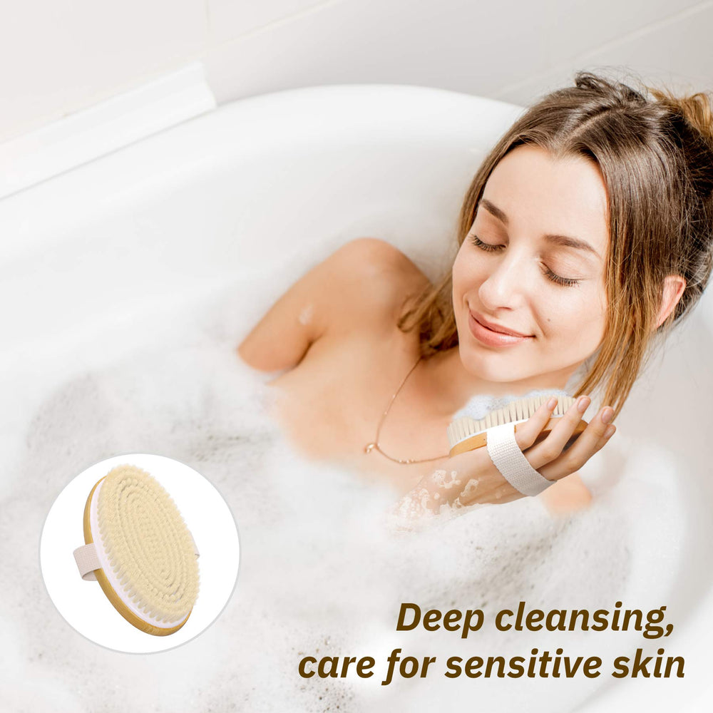 Metene uso en ducha o secado para limpieza exfoliante del cuerpo.