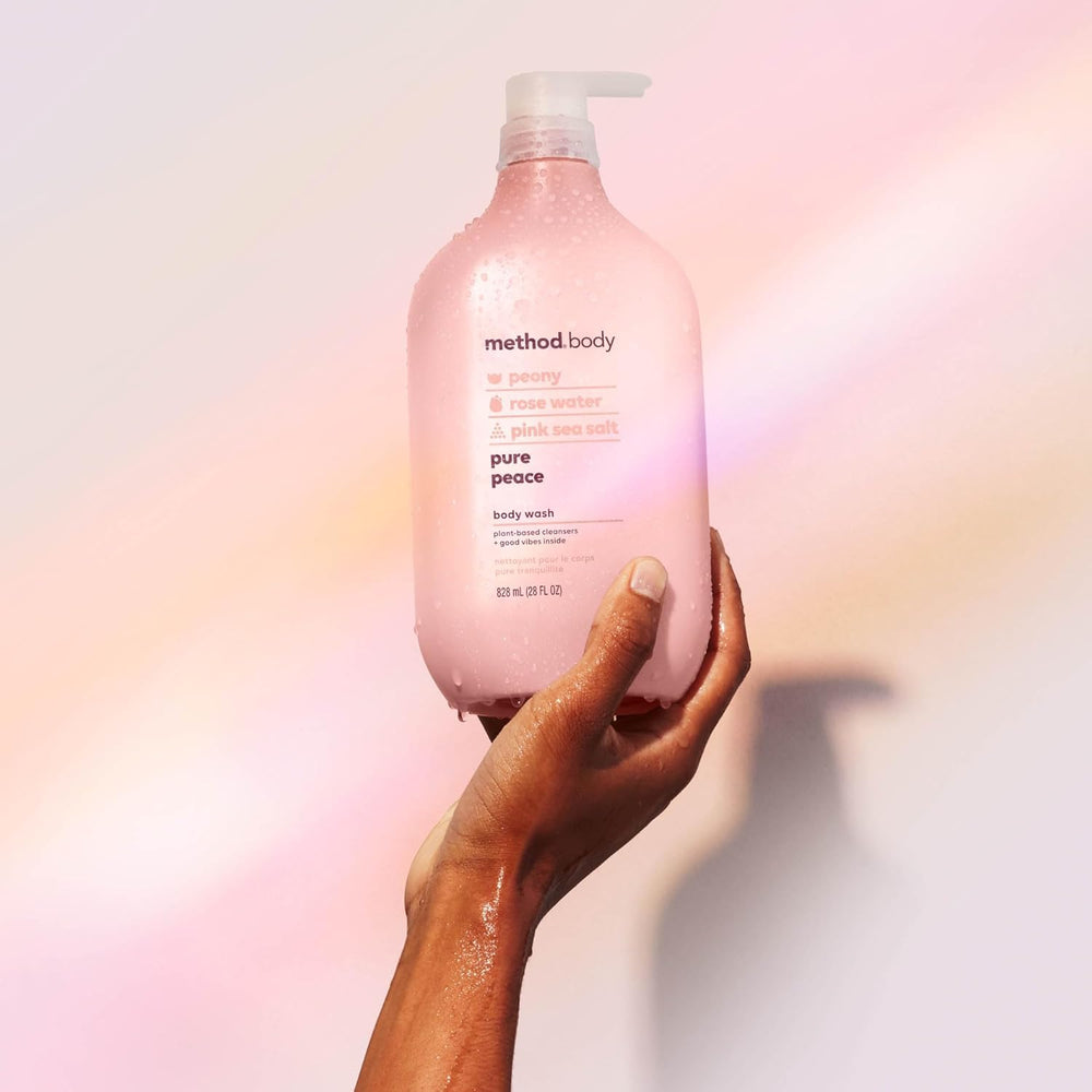 Aroma de peonía y agua de rosas en la ducha para relajarse