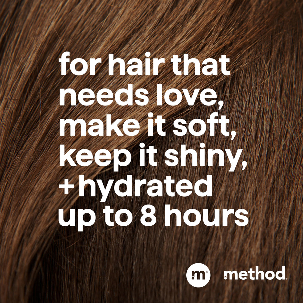 Método Simply Nourish espuma-cremosa: deja cabello suave y manejable tras el lavado.