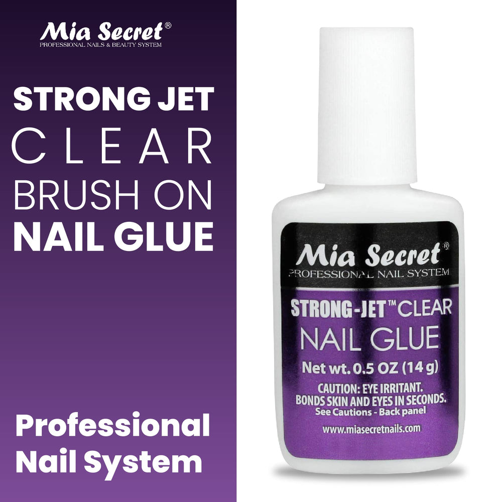 Mia Secret Strong-Jet brush-tip close-up highlights precise application for clean tips.