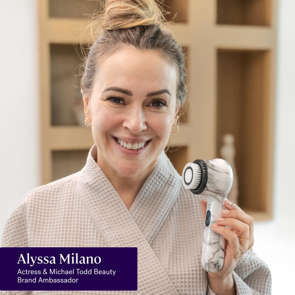 Michael Todd Soniclear Allure ergonomic handle for comfortable skincare routines.