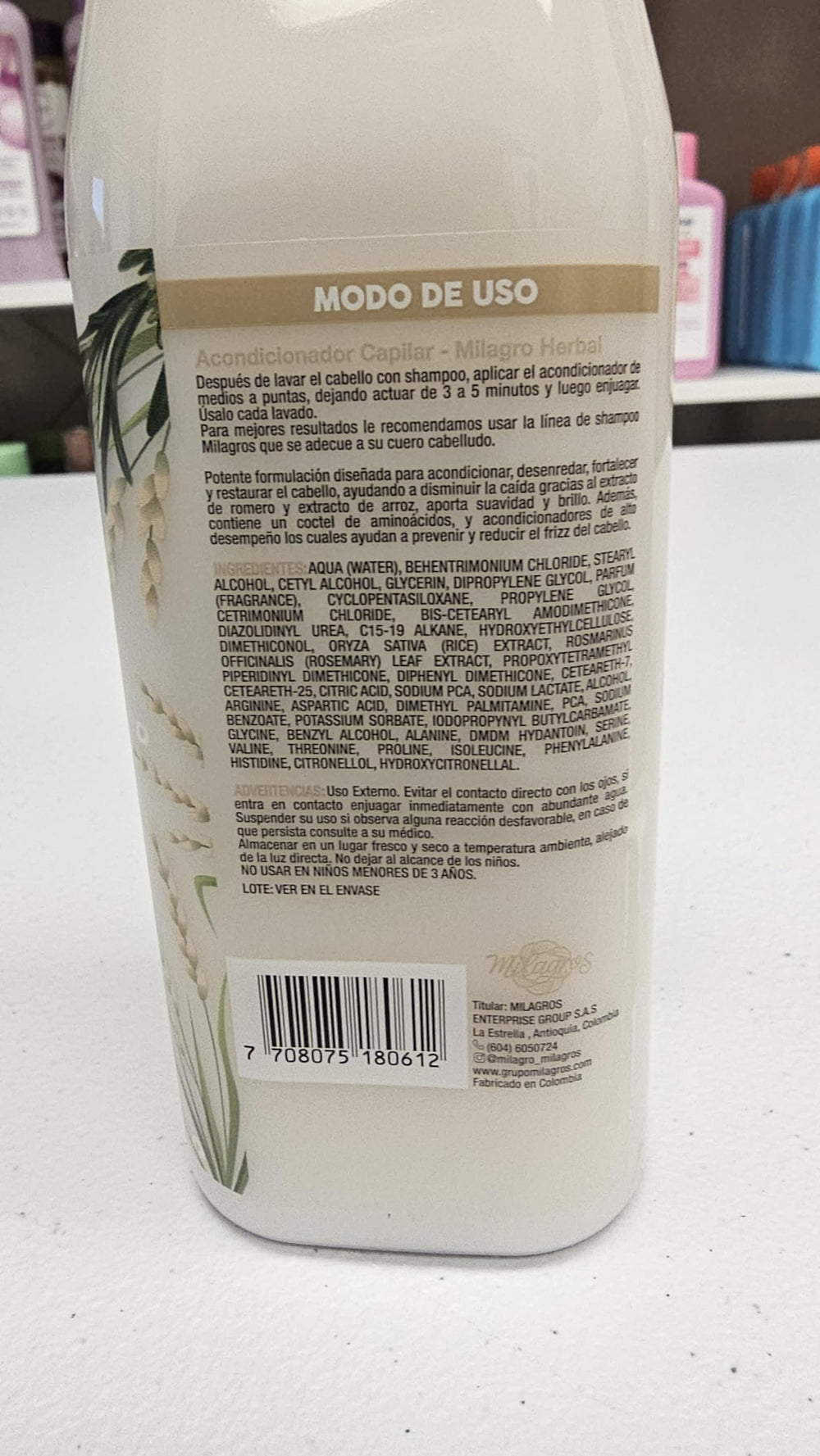 Milagros Herbal Hair care set with conditioner and shampoo shows frizz control and smoothness on hair.