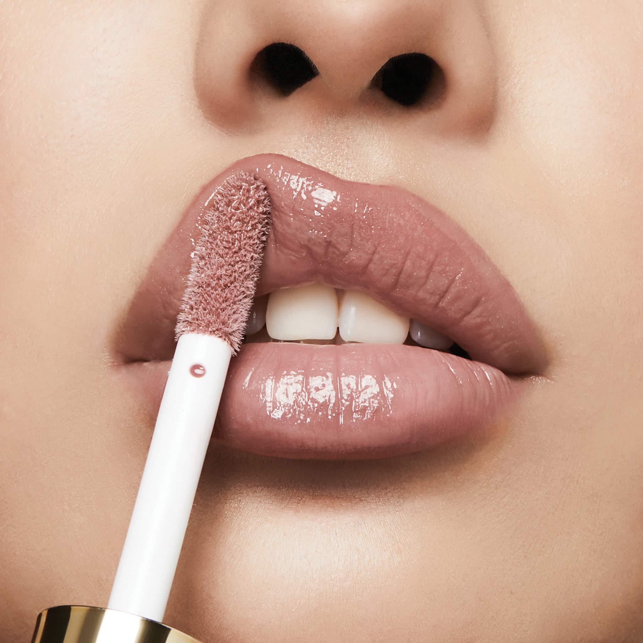 Milani Keep It Full acabado rosado suave para un look natural