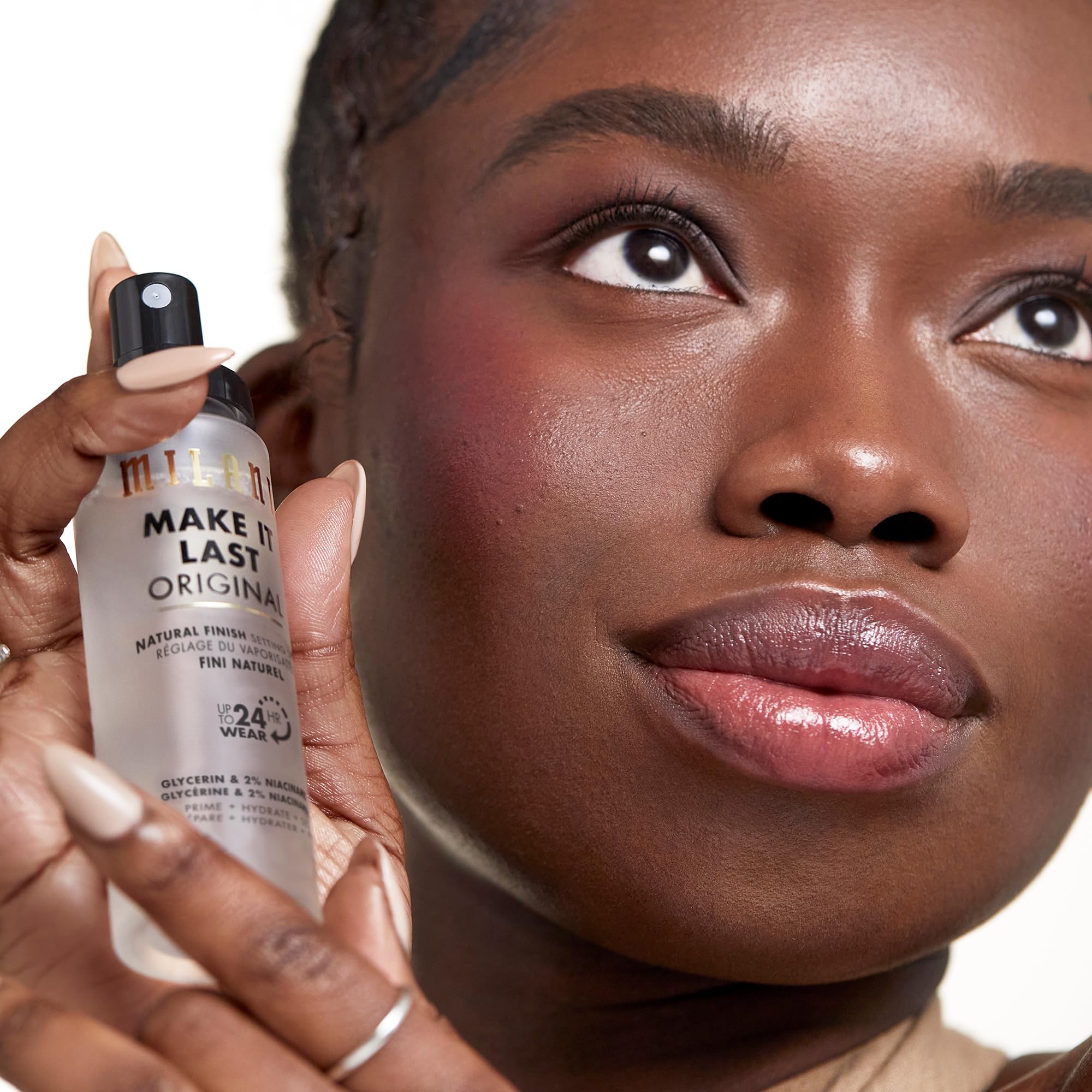 Milani Make It Last efecto iluminador, piel radiante con aspecto natural.