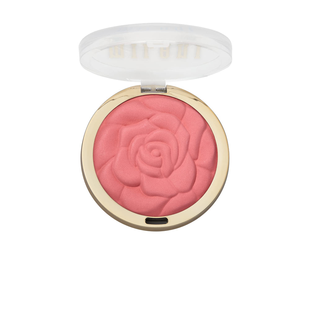Milani Rose Blush aplicación suave en la mejilla para color natural.