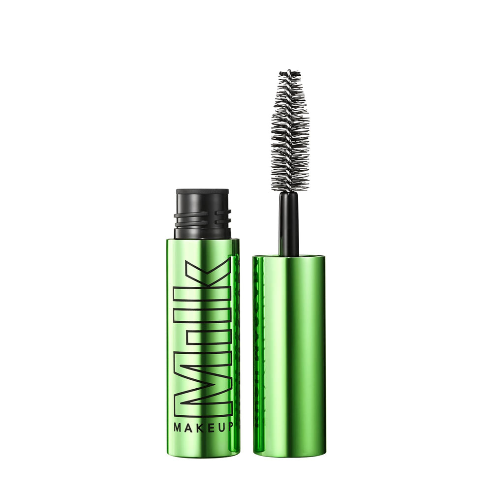 Milk Makeup KUSH Big Hit Mascara: aplicador que define y eleva pestañas.