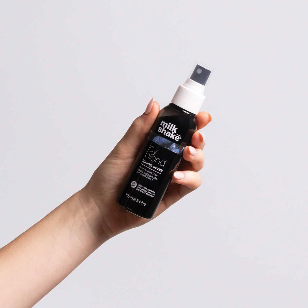 milk_shake spray tonificante aporta brillo y suavidad al cabello platinado