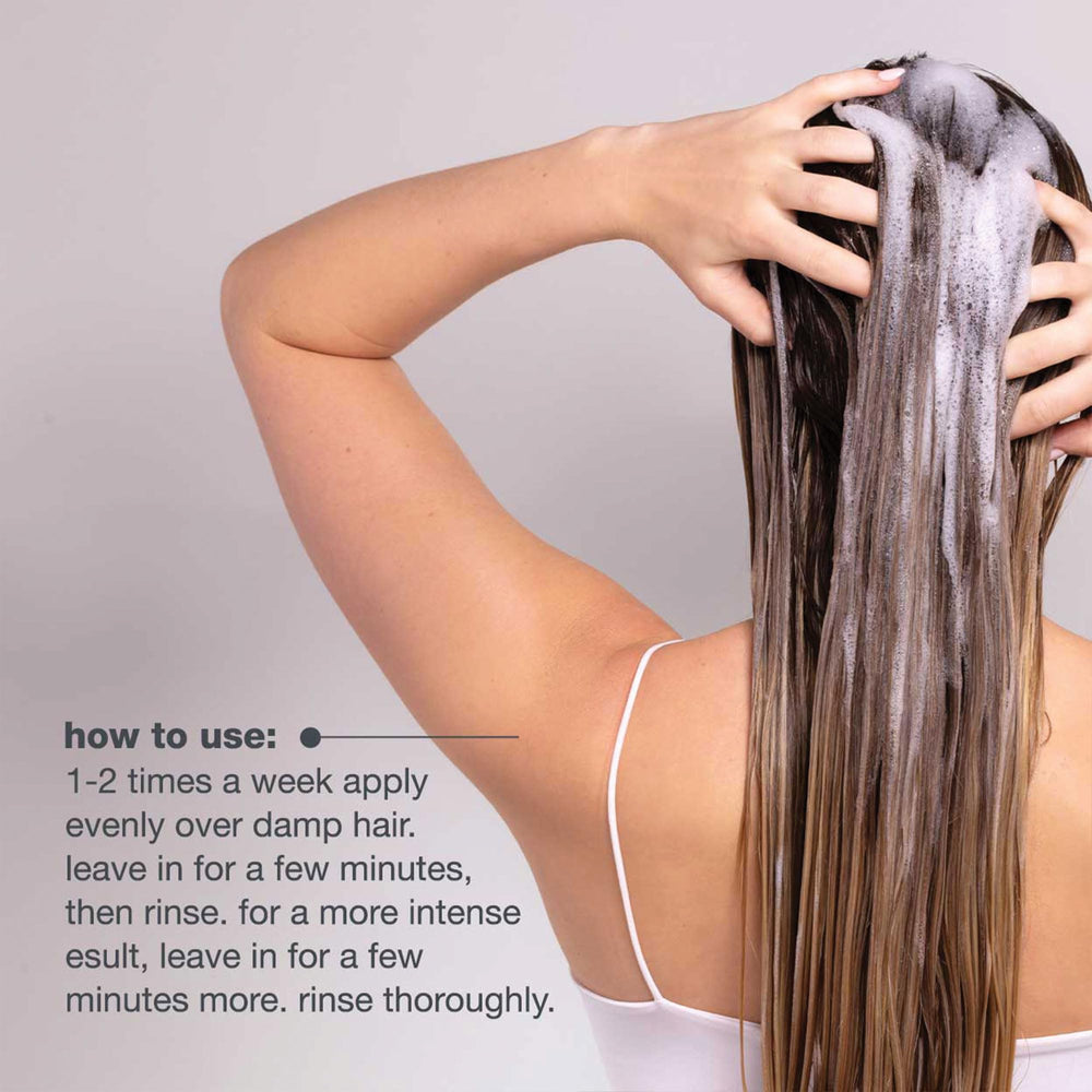 Milk Shake Icy Blond Shampoo envase ergonómico: dosificación precisa para uso cómodo.