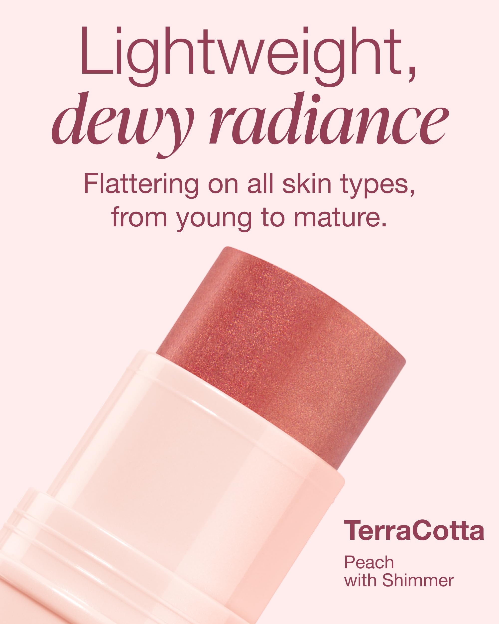 Muestra Terra Cotta en labios con Mineral Fusion para color natural.