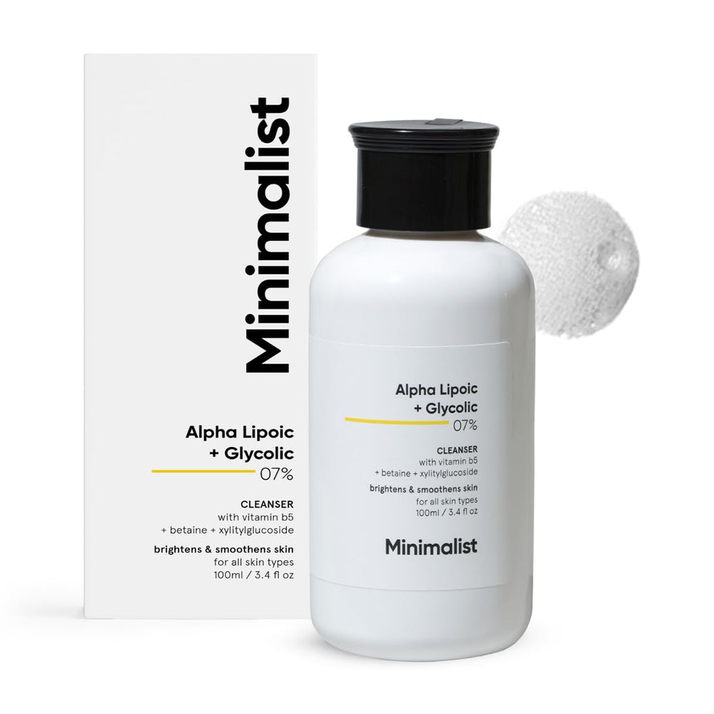 Minimalist ALA & AHA limpiador en botella brillante para un tono más uniforme.