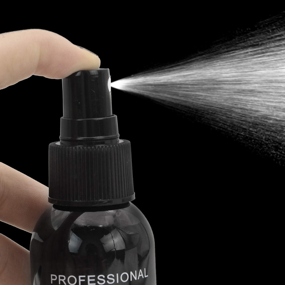 Minute Hair Fiber Lock Spray on hair highlights fibers staying in place with a natural finish.