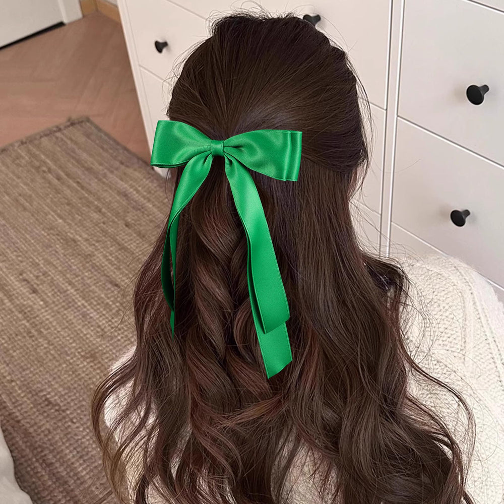 Miroksh clip alligator duradero para un agarre seguro en todo tipo de cabello.