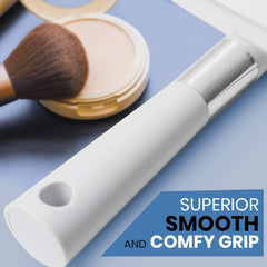 MIRRORVANA comfy handle with silky grip for extended grooming.