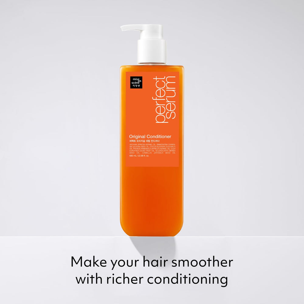 Bottle highlights argan oil and jojoba seed oil blend for deep nourishment