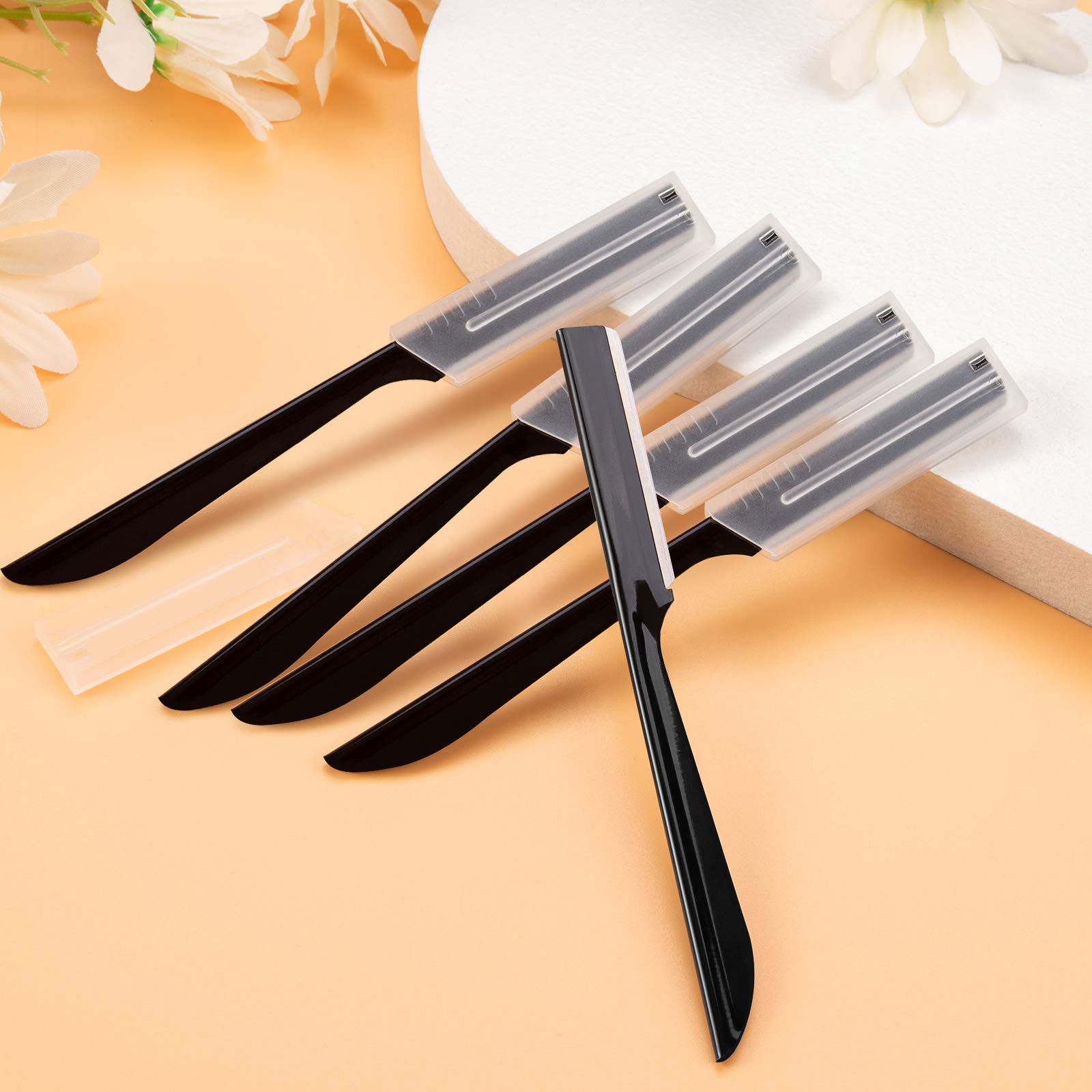 Miss Gorgeous London eyebrow razor blade close-up highlights sharp edge for clean lines