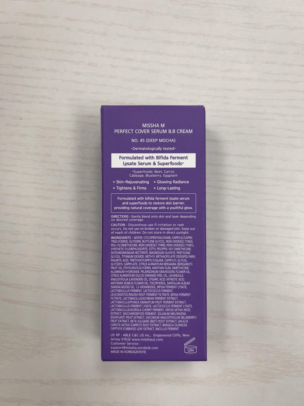 Sensación ligera para uso diario con Missha M Perfect Cover Serum BB Cream.