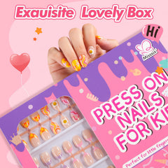 Misssix uñas con motivos florales coloridos para disfraces y fiestas infantiles.