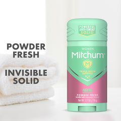 Protección de 48 horas con Mitchum, desodorante stick que ayuda a controlar la humedad.