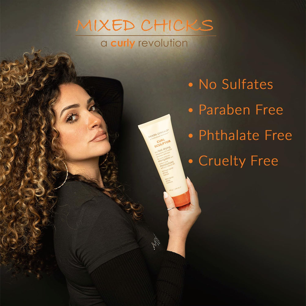 Mixed Chicks Curl Sculptor deja rizos suaves tras secado.