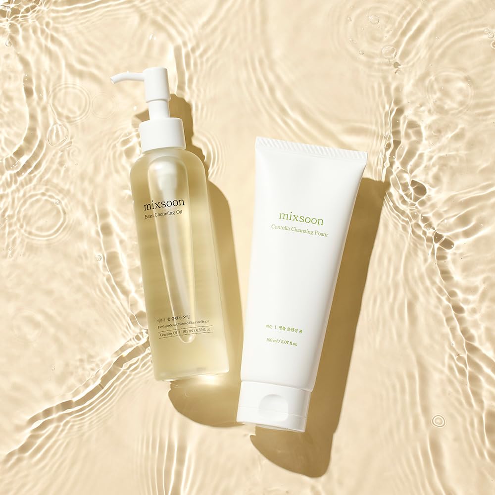 Mixsoon Bean Cleansing Oil pump releasing oil for makeup removal and deep clean.