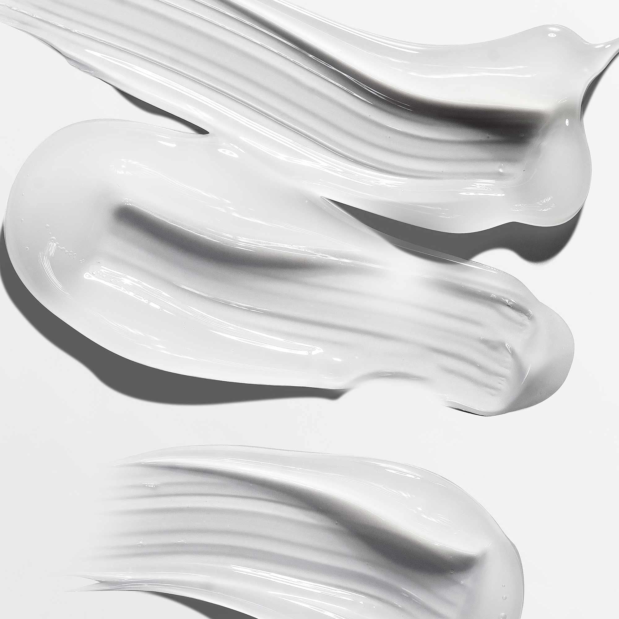 Mizani Press Agent UV filter protects hair during outdoor styling
