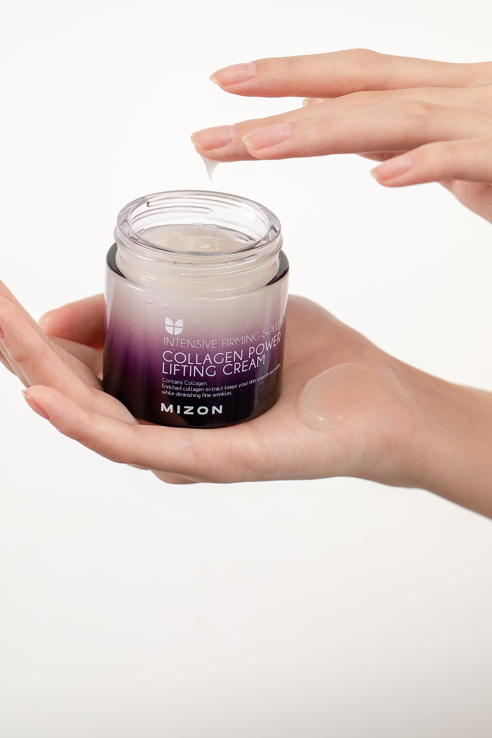 Aplicación facial suave con MIZON Collagen Power Lifting