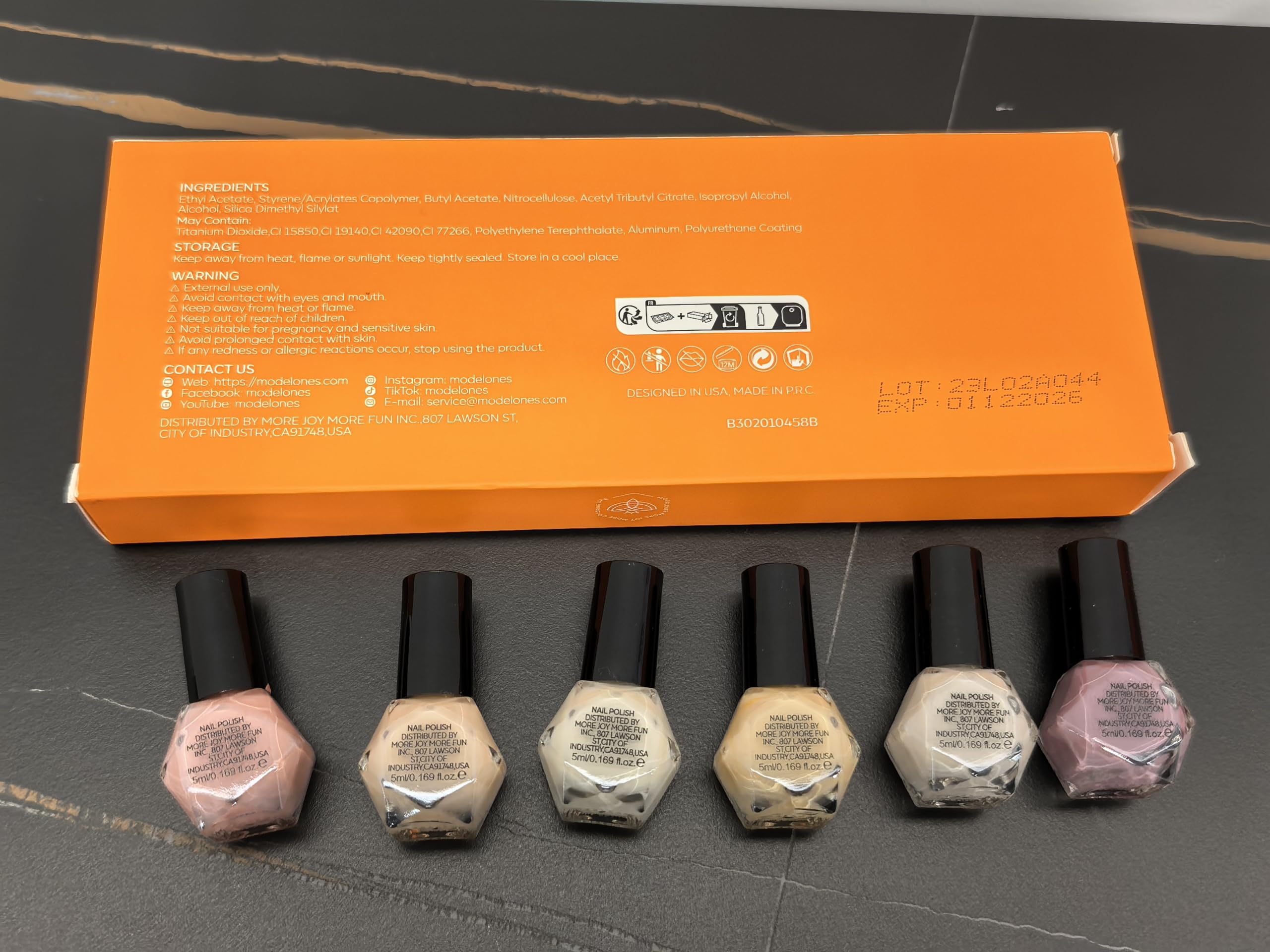 Caja regalo con esmaltes jelly, ideal para sorpresa entre amigas