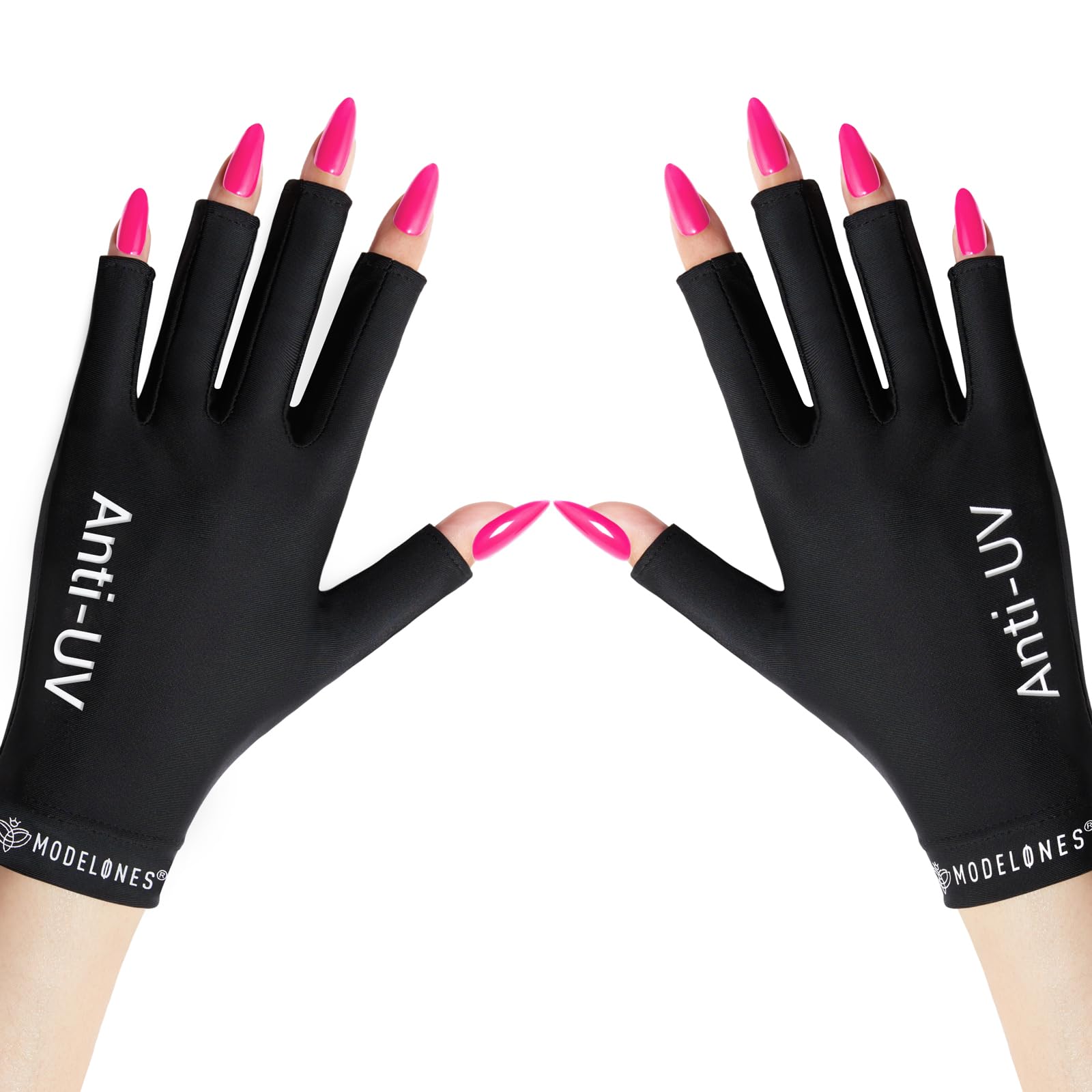 Modelones guantes UV negros para un look profesional.