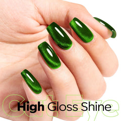 Modelones holographic glitter finish adds iridescent depth to nails.