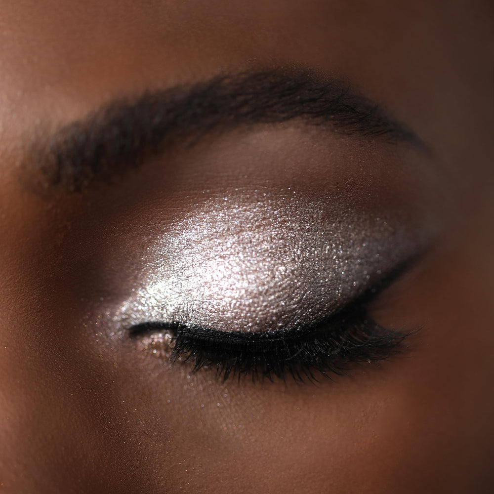 Moira Chroma Light Shadow Fairy Dust palette open highlights shade glow.