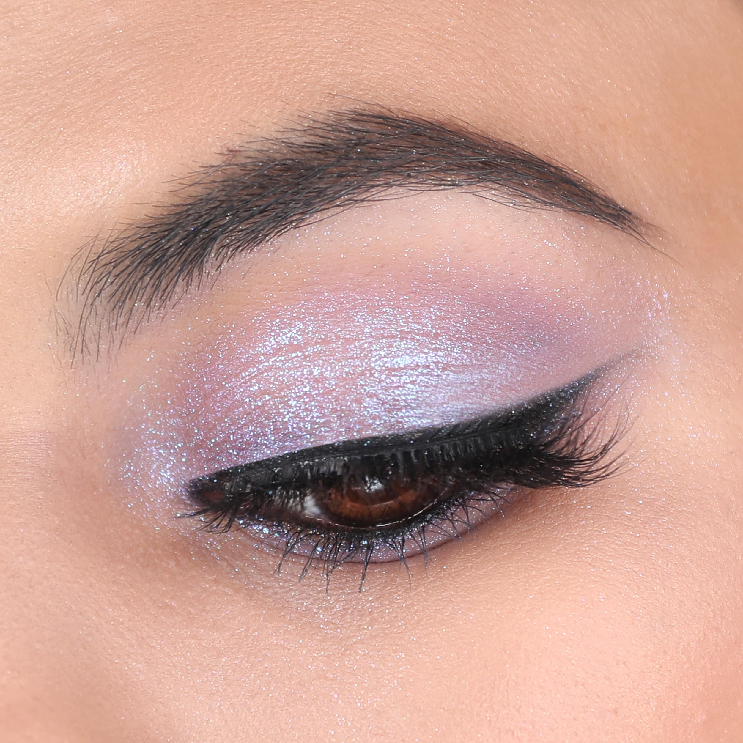 Moira Chroma Light Shadow Lilac Love micro glitter delivers high sparkle with minimal fallout.