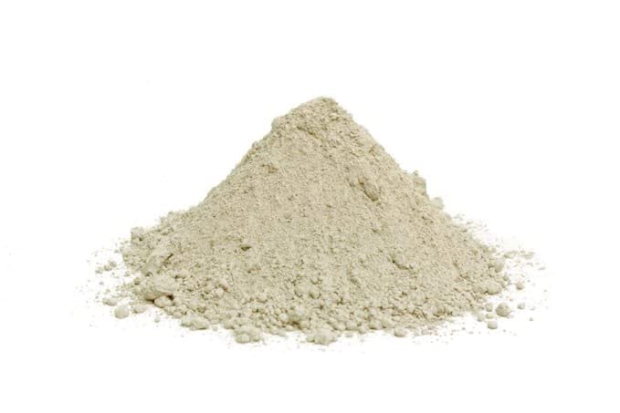 Molivera arcilla bentonita uso multiuso: mascarillas faciales y exfoliación corporal.