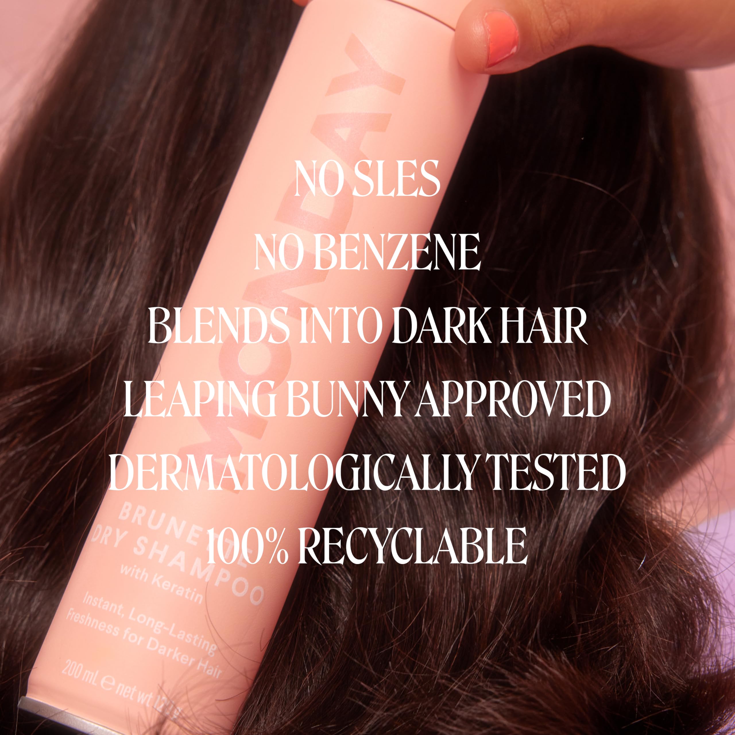 MONDAY Haircare Brunette Dry Shampoo fragancia gardenia para una experiencia sensorial