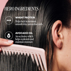 MONDAY Haircare Smooth proteína de trigo y aceite de aguacate, ingredientes clave.