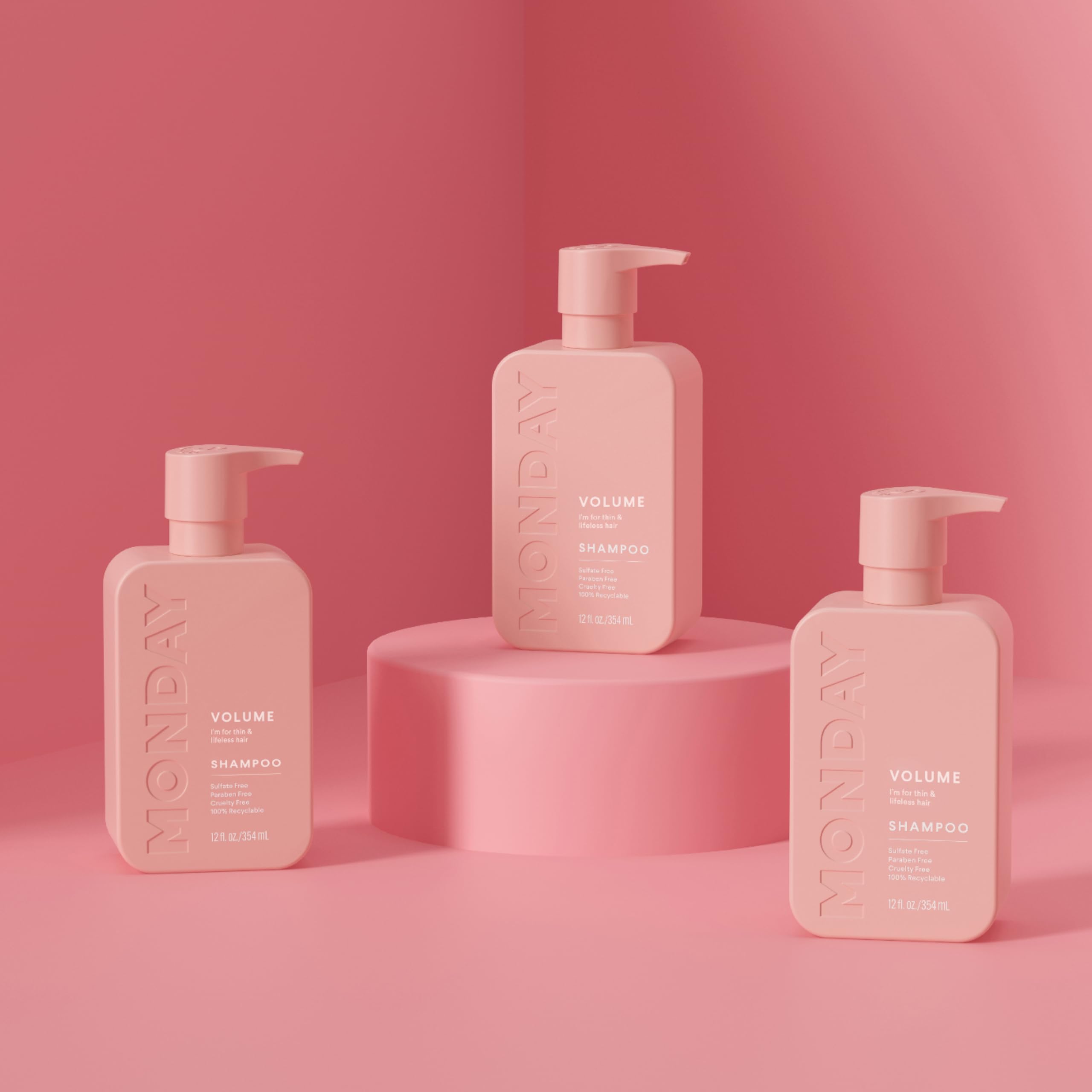 MONDAY Volume Shampoo hair shine close-up on healthy strands