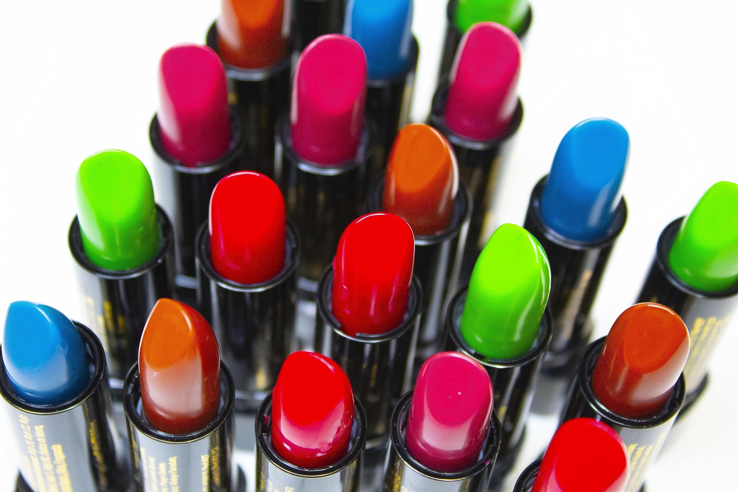 Mood Lips vitaminas A, C y E para nutrir labios.