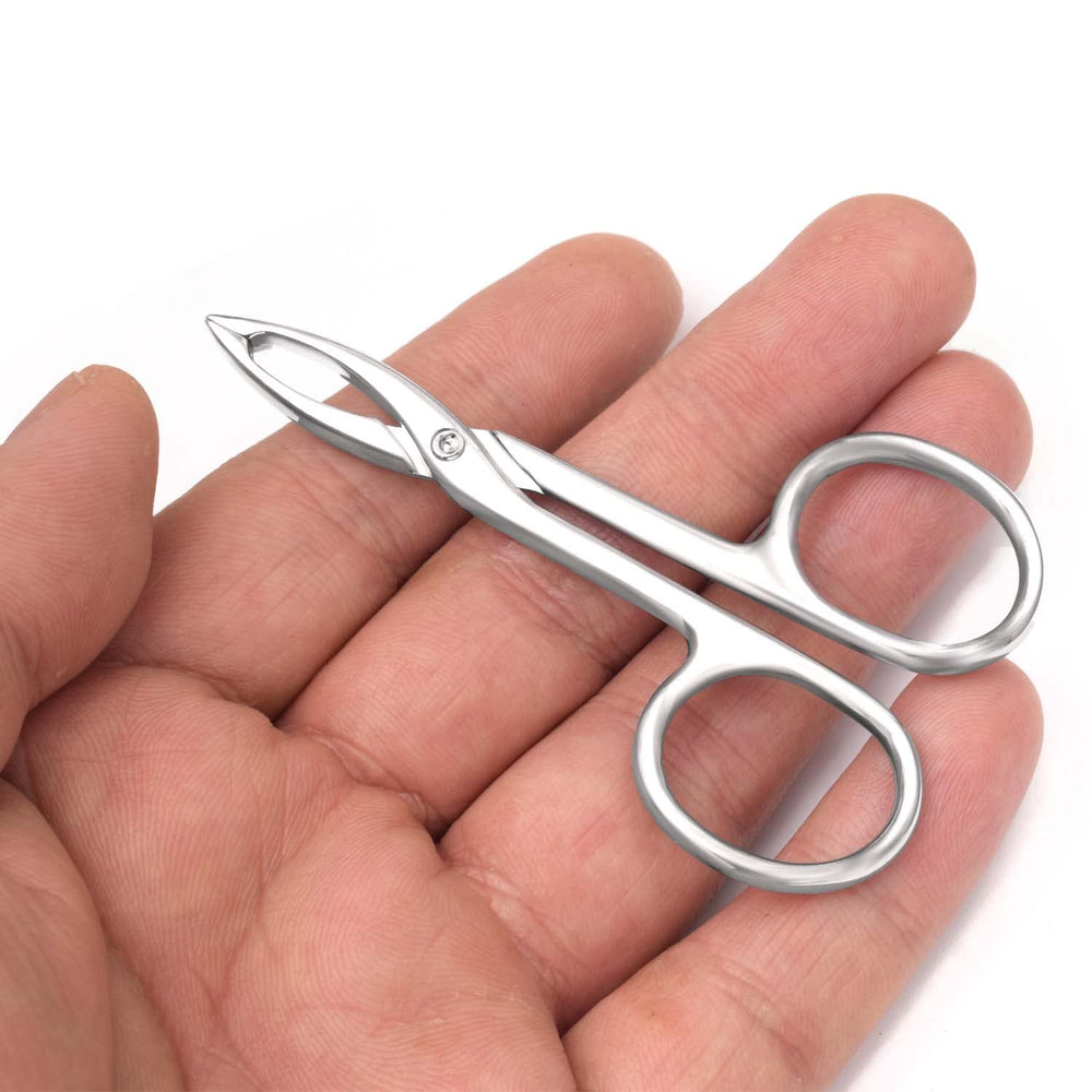 Motanar two-piece eyebrow tweezers set for versatile straight-tip use.