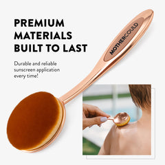 Soft kid-friendly bristles glide smoothly for gentle sunscreen application
