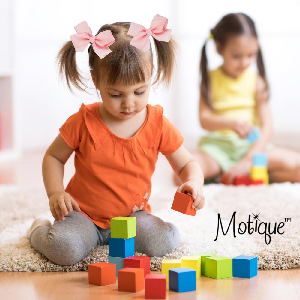 Motique bow clip on hair, light pink color, secure daily wear