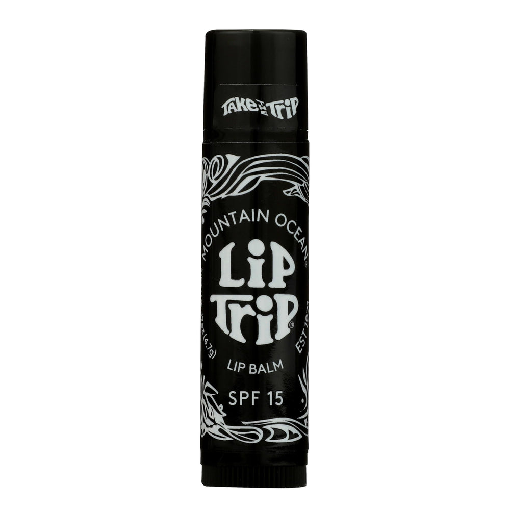 Mountain Ocean Skin Trip SPF15 labio en aplicación suave y protección diaria.