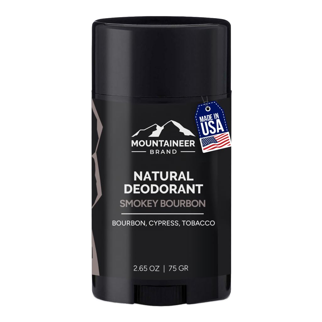Desodorante natural Mountaineer Brand con bourbon ahumado, aplicación suave para uso diario